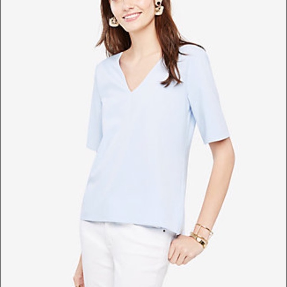 Crepe Jersey V-neck Tee In Periwinkle Blue